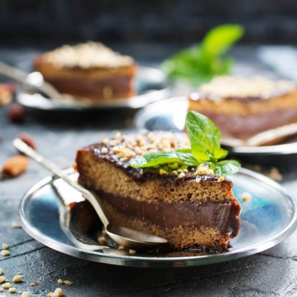 chocolate-cake-PYXE9A2